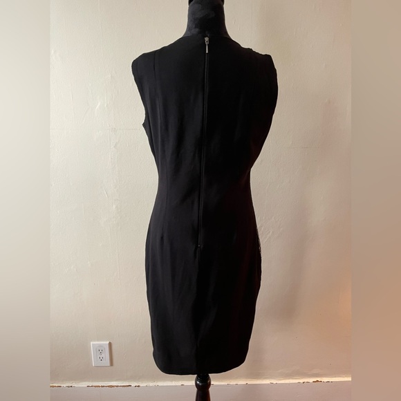 Elie Tahari Black/White Dress, size 10, back zipper, underlining, like new - Picture 6 of 8
